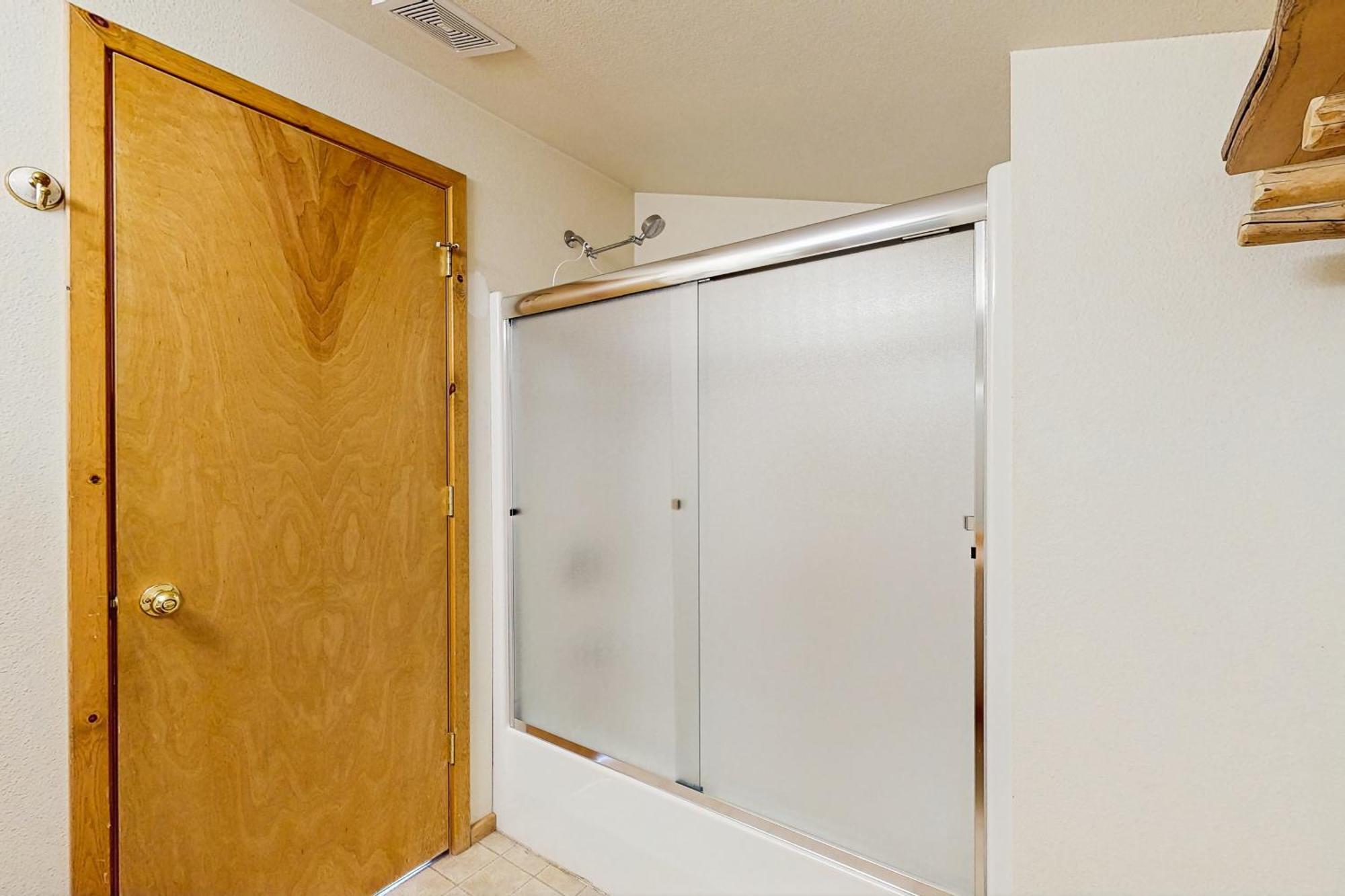 מק'קול Cottage Court Condo מראה חיצוני תמונה
