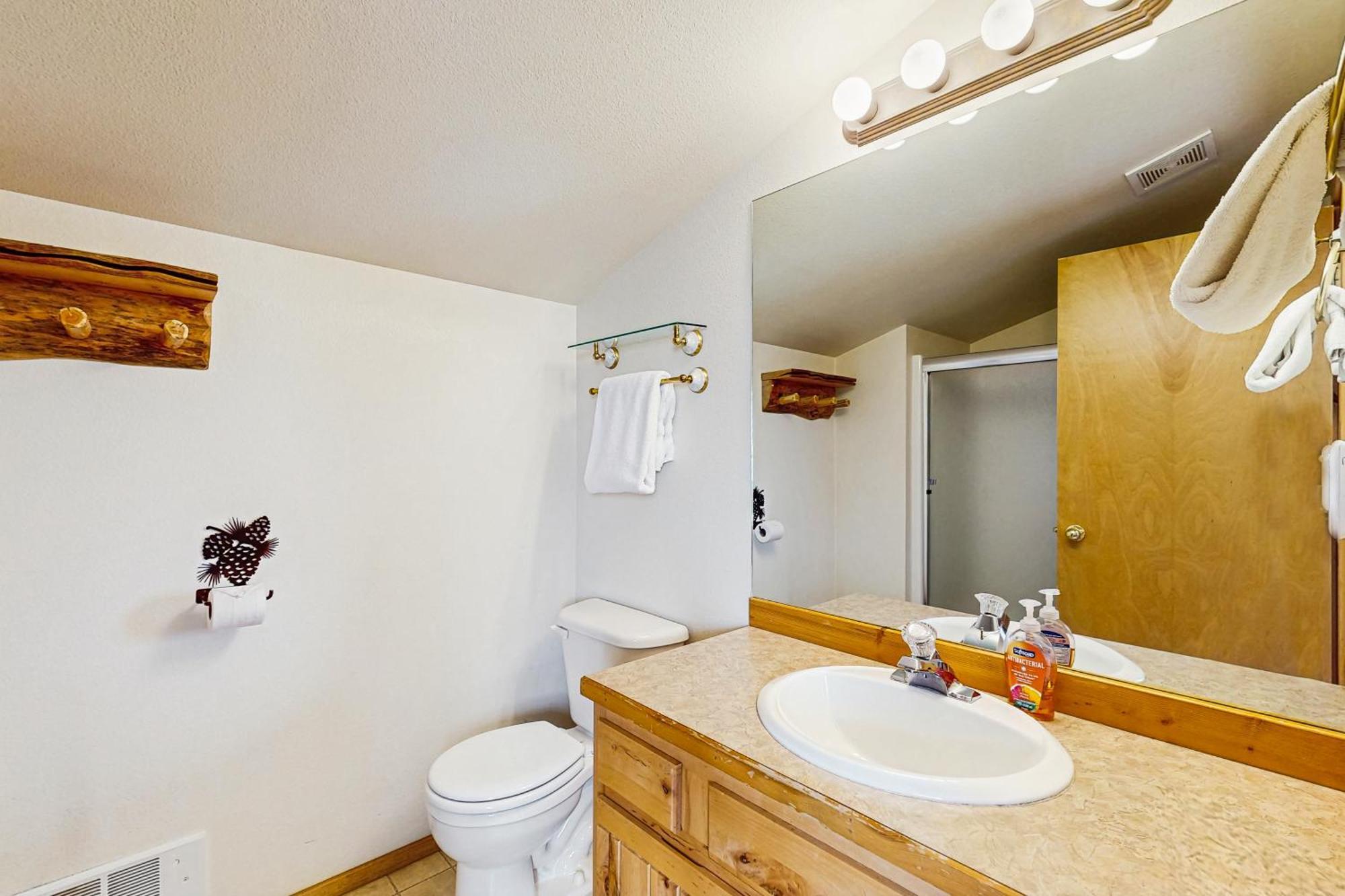 מק'קול Cottage Court Condo מראה חיצוני תמונה