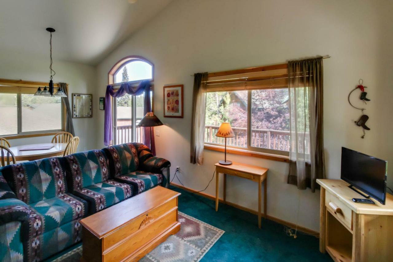 מק'קול Cottage Court Condo מראה חיצוני תמונה